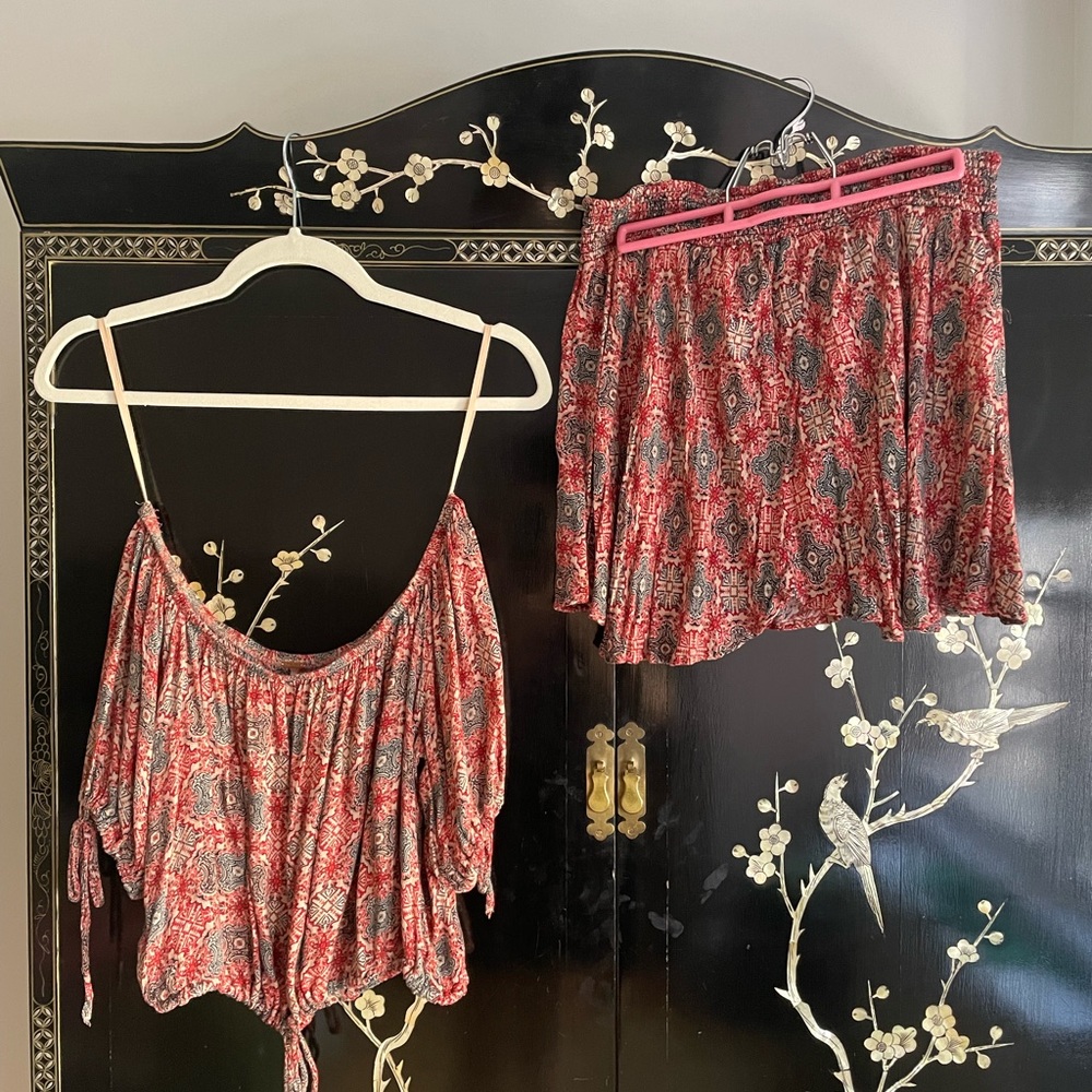 Free people coordinated set